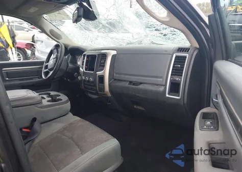 2014 Ram 1500 Big Horn z USA, uszkodzony, nr VIN 1C6RR7GT8ES479311